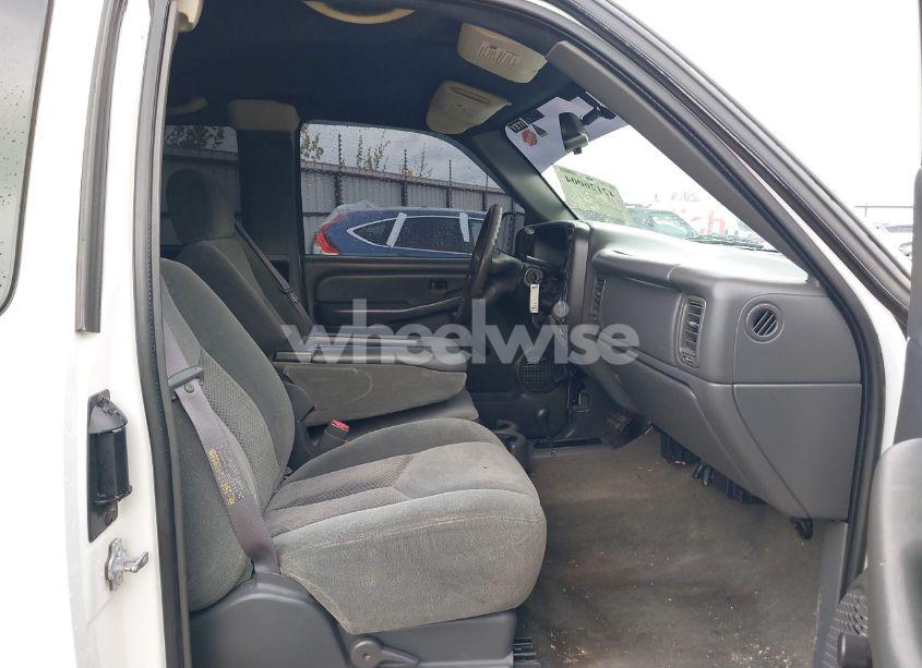 Photo 5 of 2004 Chevrolet Silverado 1500 (VIN 1GCEK19T44Z276069)