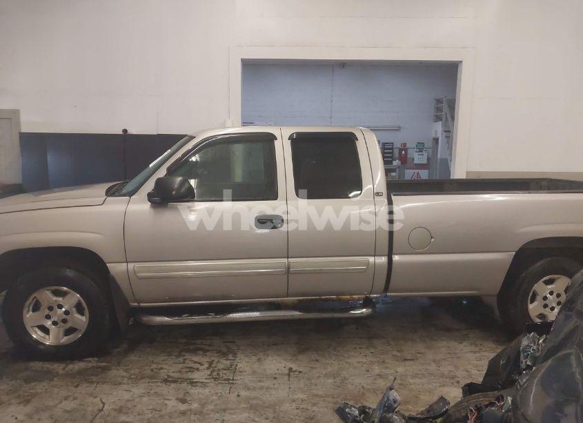 Photo 14 of 2005 Chevrolet Silverado 1500 LS (VIN 1GCEK19T45E254372)