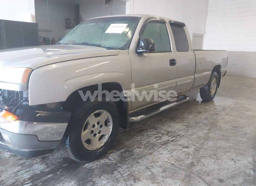 Photo 2 of 2005 Chevrolet Silverado 1500 LS (VIN 1GCEK19T45E254372)
