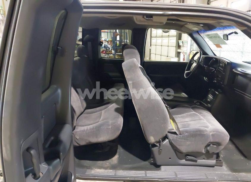 Photo 8 of 1999 Chevrolet Silverado 1500 LS (VIN 1GCEK19T4XE159894)