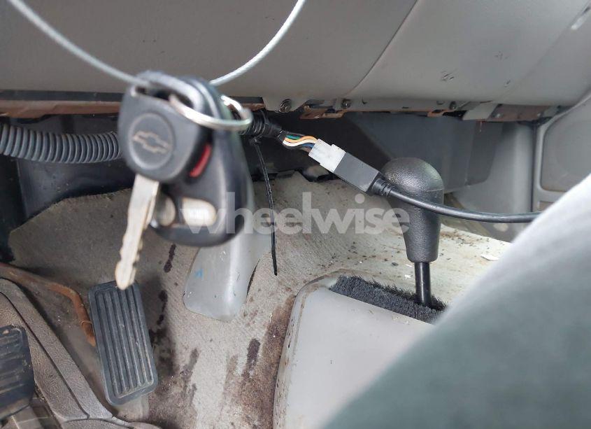 Photo 11 of 2000 Chevrolet Silverado 1500 LS (VIN 1GCEK19T4YE165616)