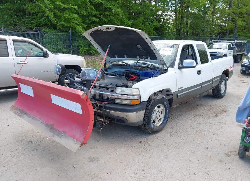 Photo 2 of 2000 Chevrolet Silverado 1500 LS (VIN 1GCEK19T4YE165616)