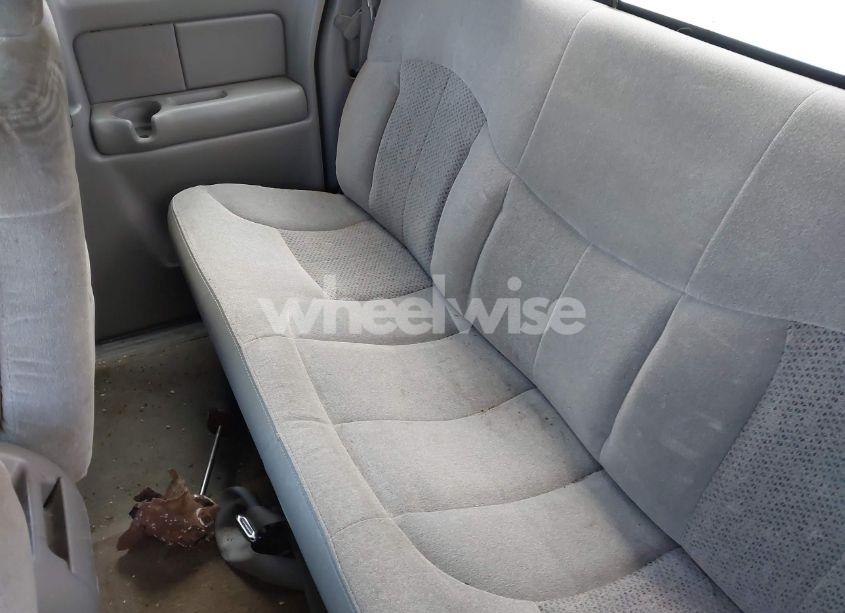 Photo 8 of 2000 Chevrolet Silverado 1500 LS (VIN 1GCEK19T4YE165616)