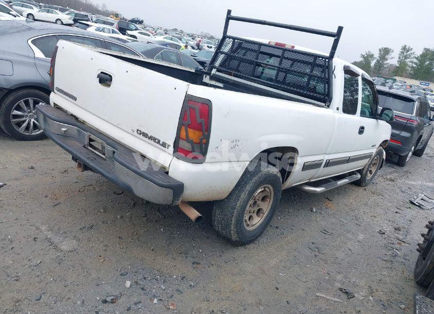 Photo 4 of 2000 Chevrolet Silverado 1500 LS (VIN 1GCEK19T4YE277669)