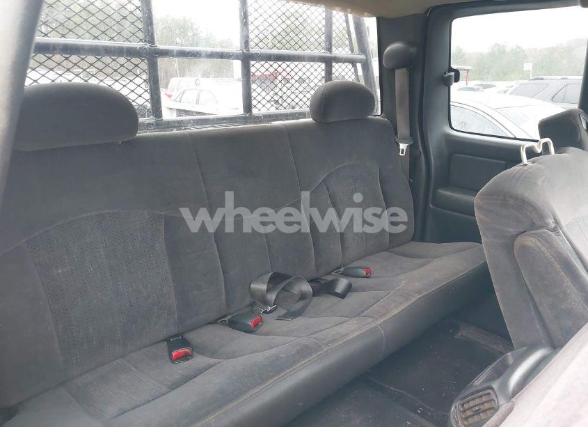 Photo 8 of 2000 Chevrolet Silverado 1500 LS (VIN 1GCEK19T4YE277669)