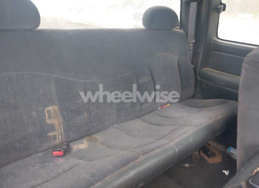 Photo 8 of 2000 Chevrolet Silverado 1500 LS (VIN 1GCEK19T4YE279664)