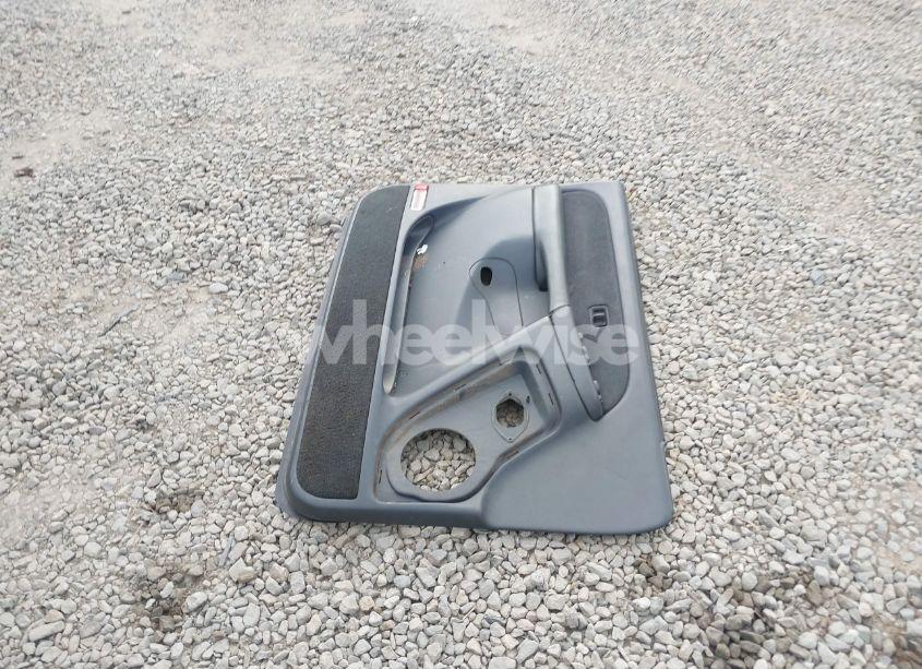 Photo 12 of 2000 Chevrolet Silverado 1500 LS (VIN 1GCEK19T4YZ243353)