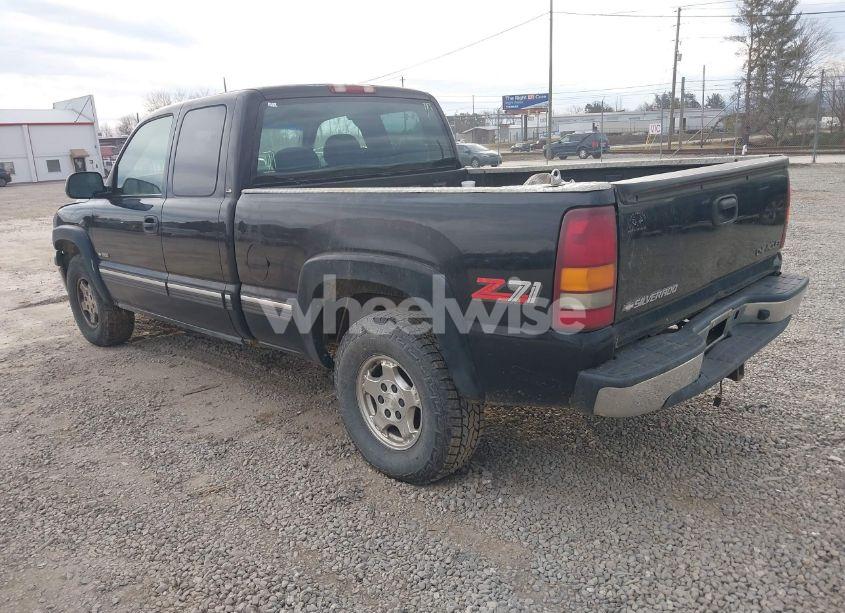 Photo 3 of 2000 Chevrolet Silverado 1500 LS (VIN 1GCEK19T4YZ243353)