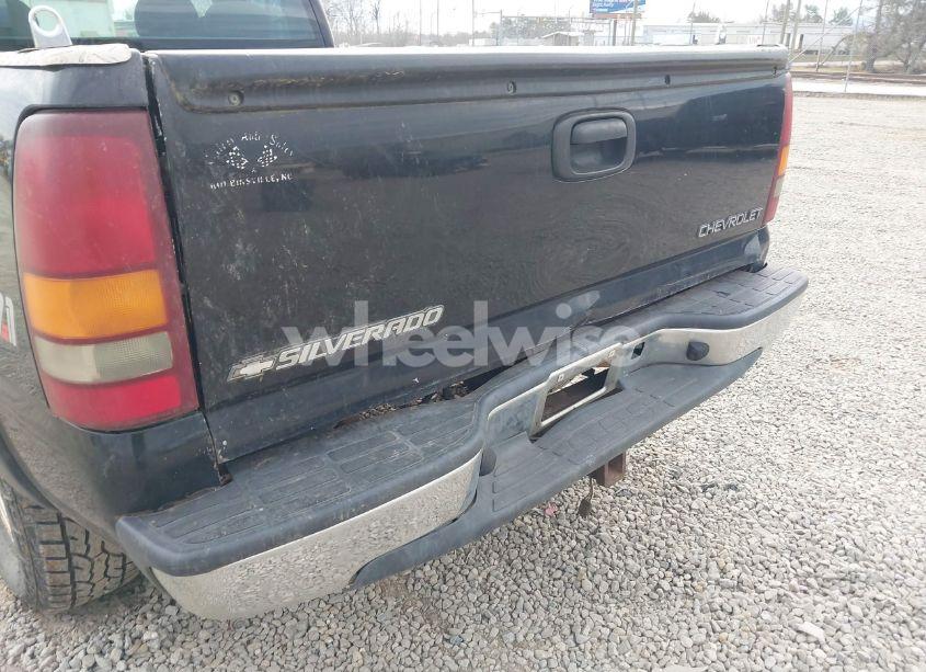 Photo 6 of 2000 Chevrolet Silverado 1500 LS (VIN 1GCEK19T4YZ243353)