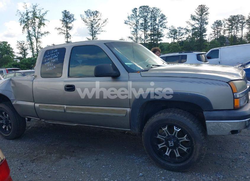 Photo 13 of 2003 Chevrolet Silverado 1500 LS (VIN 1GCEK19T53E154861)