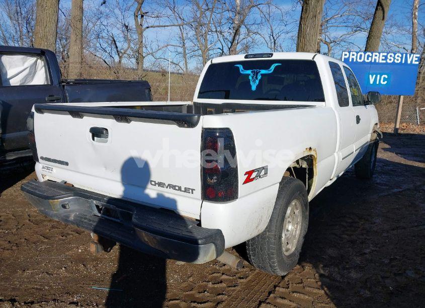 Photo 4 of 2003 Chevrolet Silverado 1500 LT (VIN 1GCEK19T53E227954)