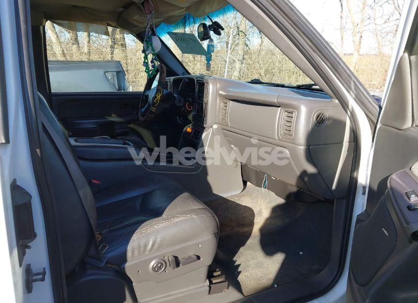 Photo 5 of 2003 Chevrolet Silverado 1500 LT (VIN 1GCEK19T53E227954)