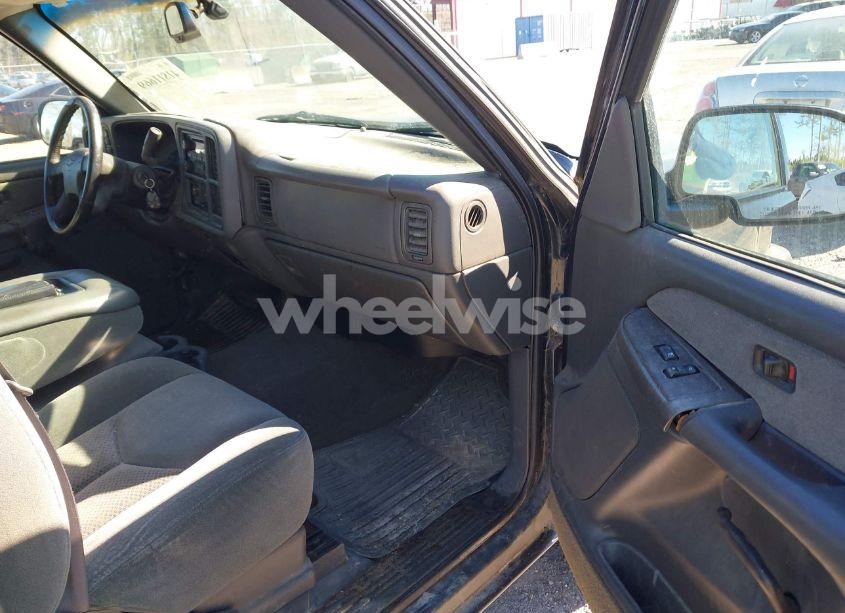 Photo 5 of 2003 Chevrolet Silverado 1500 LS (VIN 1GCEK19T53E234273)