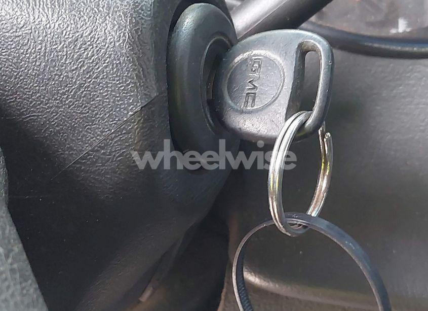 Photo 11 of 2003 Chevrolet Silverado 1500 LT (VIN 1GCEK19T53E247220)