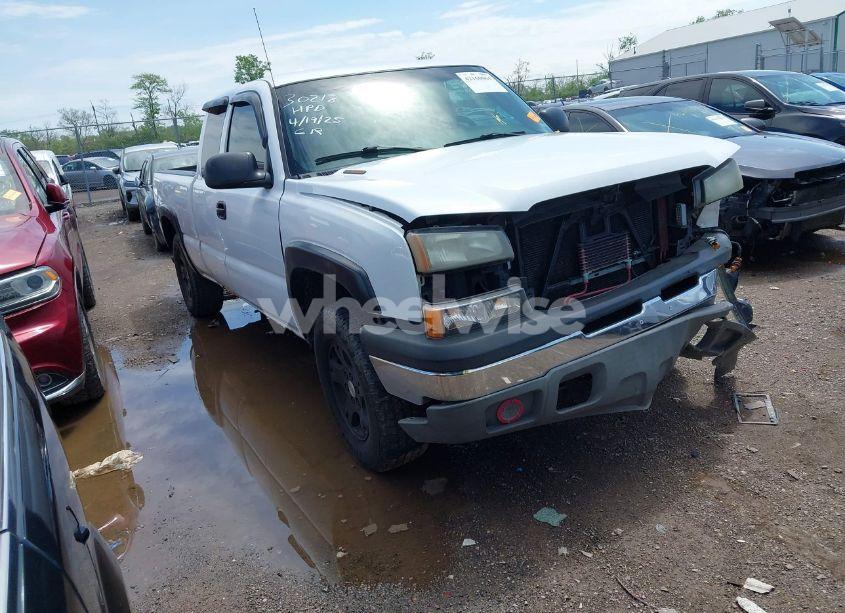2003 Chevrolet Silverado 1500 LS (VIN 1GCEK19T53E364800) main photo