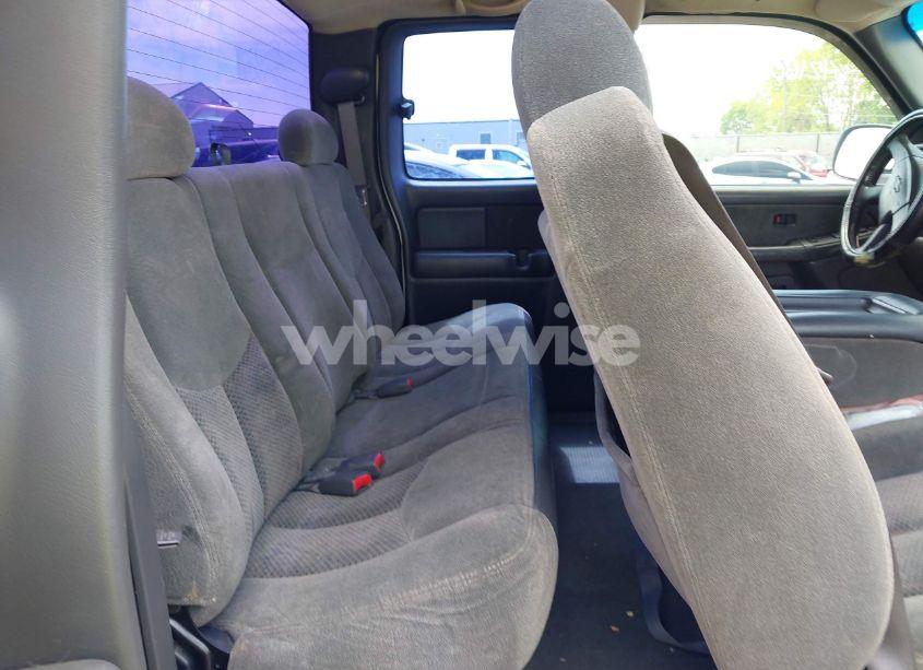 Photo 8 of 2003 Chevrolet Silverado 1500 LS (VIN 1GCEK19T53E364800)