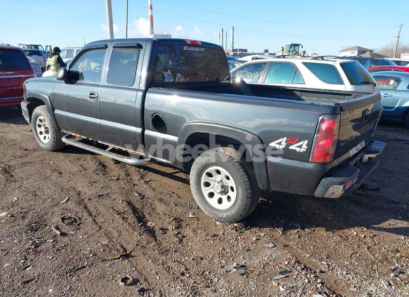 Photo 3 of 2005 Chevrolet Silverado 1500 LS (VIN 1GCEK19T55E170898)