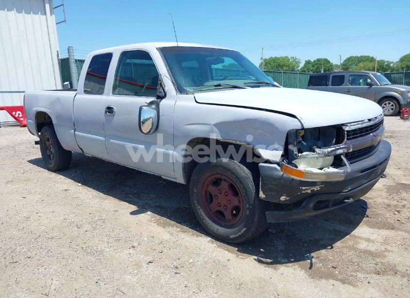 1999 Chevrolet Silverado 1500 LT (VIN 1GCEK19T5XE227393) main photo