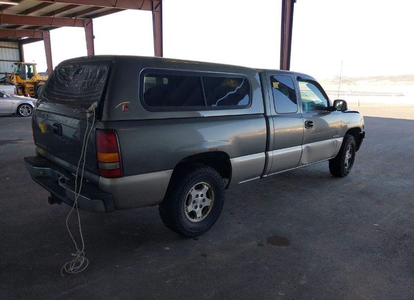 Photo 4 of 2000 Chevrolet Silverado 1500 LS (VIN 1GCEK19T5YE155094)