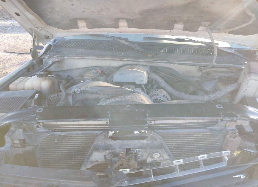 Photo 10 of 2000 Chevrolet Silverado 1500 LS (VIN 1GCEK19T5YE185549)