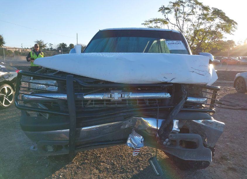 Photo 12 of 2000 Chevrolet Silverado 1500 LS (VIN 1GCEK19T5YE185549)