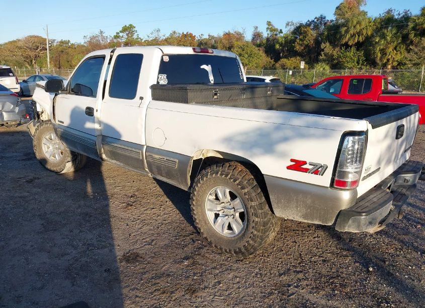 Photo 3 of 2000 Chevrolet Silverado 1500 LS (VIN 1GCEK19T5YE185549)