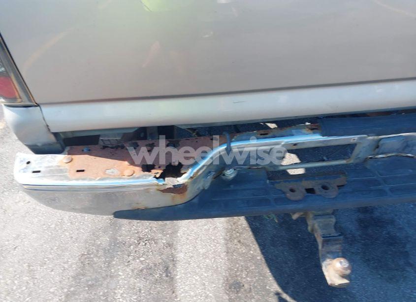 Photo 13 of 2000 Chevrolet Silverado 1500 LS (VIN 1GCEK19T5YE264915)