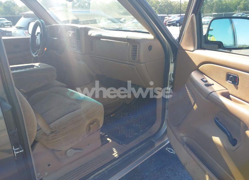 Photo 5 of 2000 Chevrolet Silverado 1500 LS (VIN 1GCEK19T5YE264915)