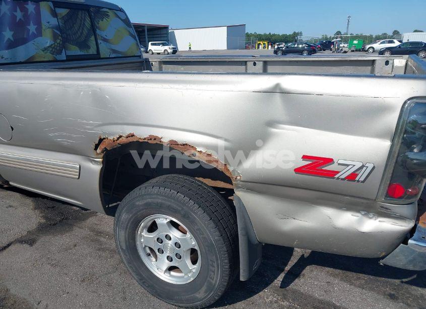 Photo 6 of 2000 Chevrolet Silverado 1500 LS (VIN 1GCEK19T5YE264915)