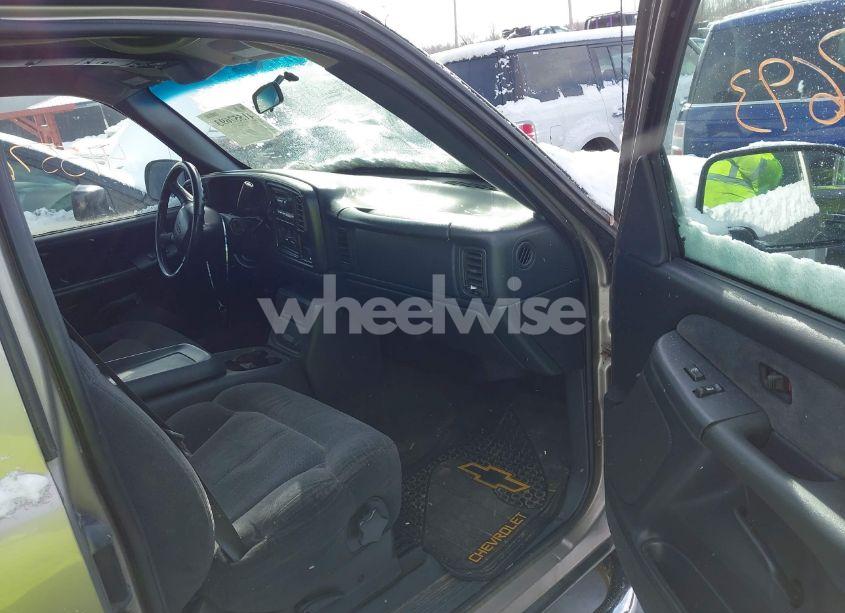 Photo 5 of 2000 Chevrolet Silverado 1500 LS (VIN 1GCEK19T5YE270245)