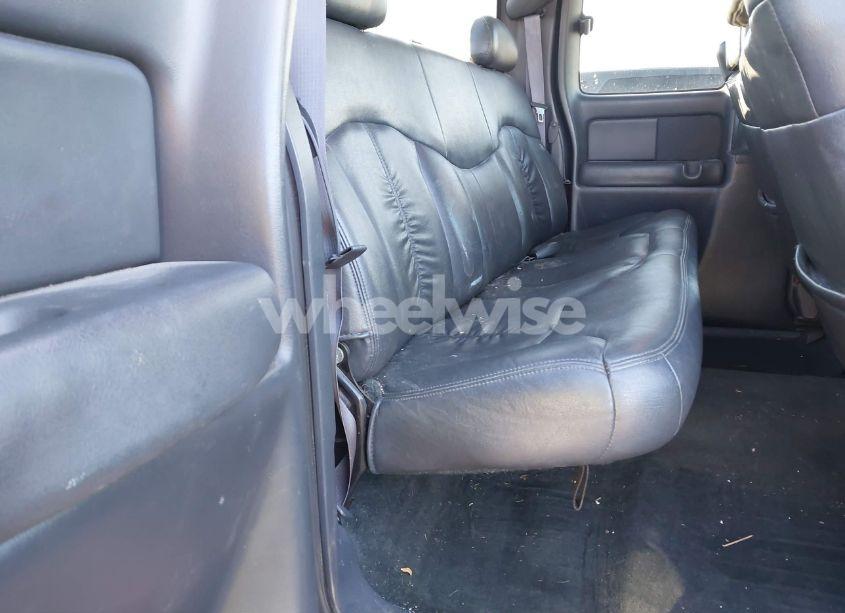 Photo 8 of 2000 Chevrolet Silverado 1500 LT (VIN 1GCEK19T5YE311425)