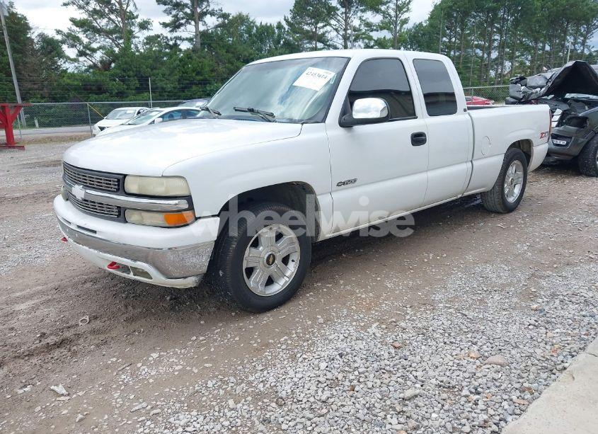 Photo 2 of 2000 Chevrolet Silverado 1500 LT (VIN 1GCEK19T5YE333702)