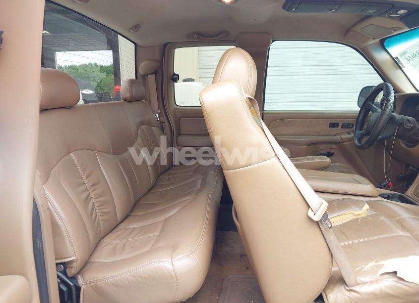 Photo 8 of 2000 Chevrolet Silverado 1500 LT (VIN 1GCEK19T5YE333702)