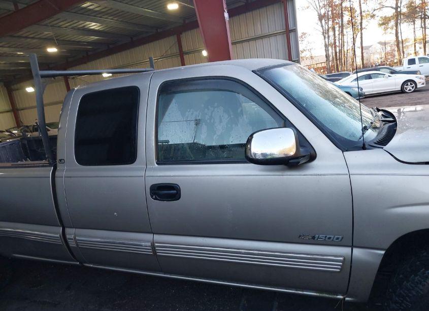 Photo 13 of 2001 Chevrolet Silverado 1500 LS (VIN 1GCEK19T61E300522)