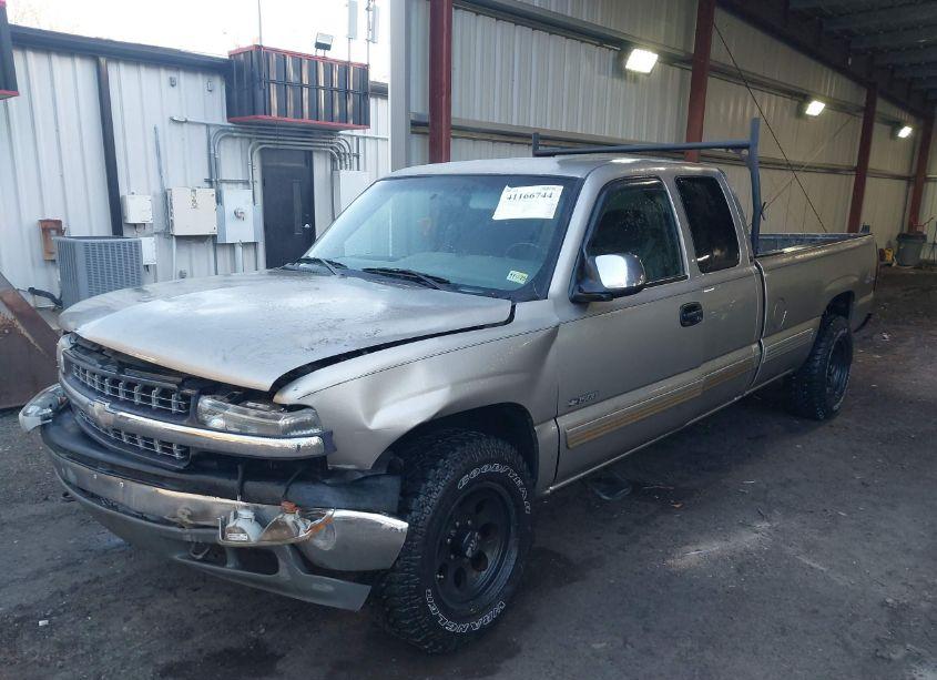 Photo 2 of 2001 Chevrolet Silverado 1500 LS (VIN 1GCEK19T61E300522)