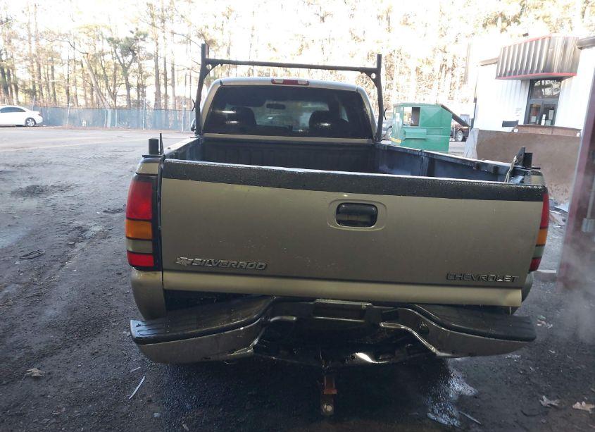 Photo 6 of 2001 Chevrolet Silverado 1500 LS (VIN 1GCEK19T61E300522)