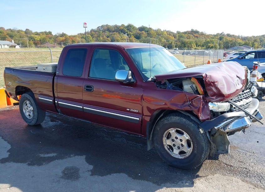 2002 Chevrolet Silverado 1500 LS (VIN 1GCEK19T62E121804) main photo