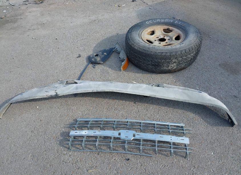 Photo 12 of 2002 Chevrolet Silverado 1500 LS (VIN 1GCEK19T62E121804)