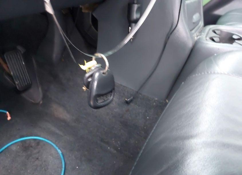 Photo 11 of 2002 Chevrolet Silverado 1500 LT (VIN 1GCEK19T62E139137)