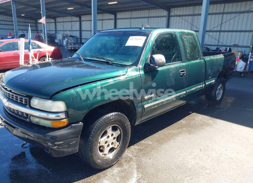 Photo 2 of 2002 Chevrolet Silverado 1500 LT (VIN 1GCEK19T62E289636)
