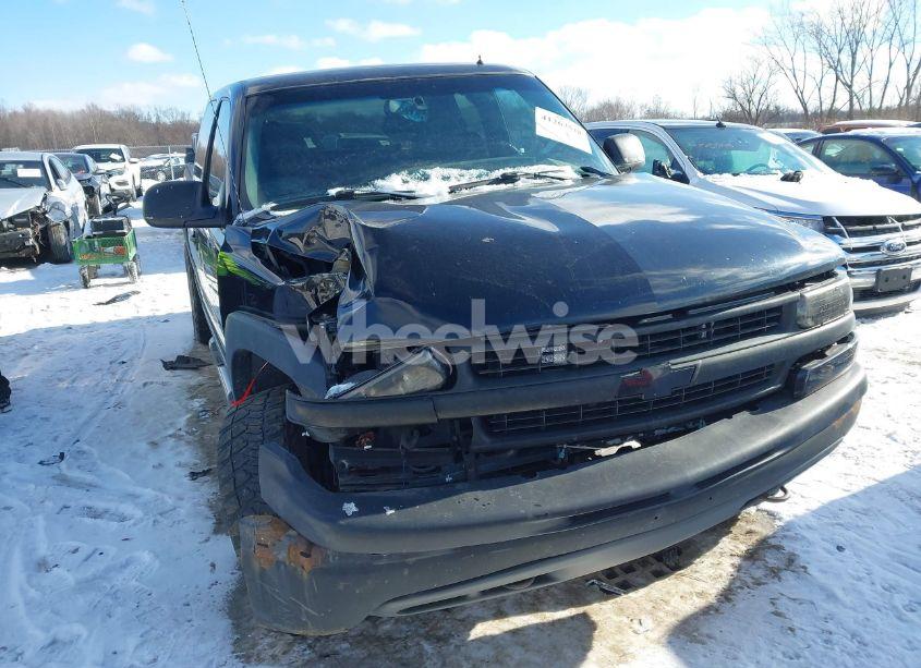 2002 Chevrolet Silverado K1500 (VIN 1GCEK19T62Z246942) main photo