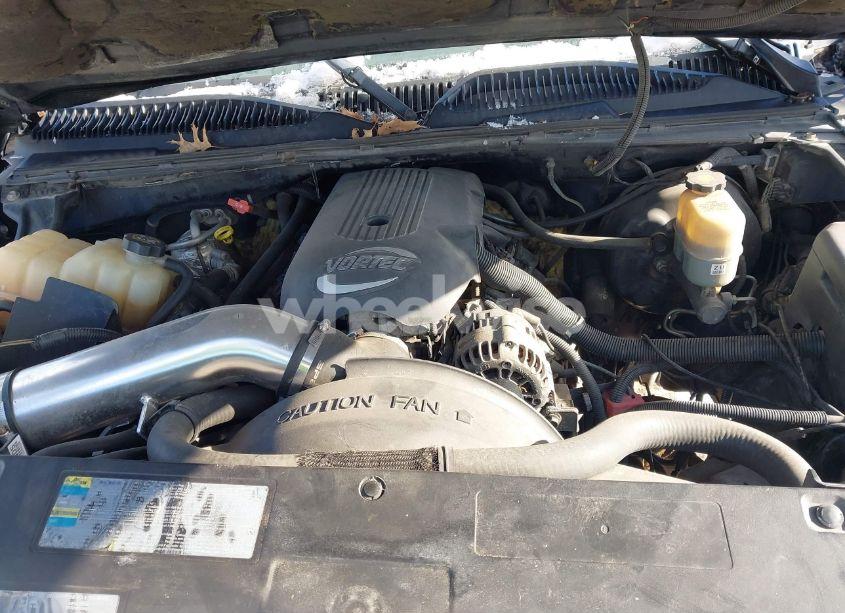 Photo 10 of 2002 Chevrolet Silverado K1500 (VIN 1GCEK19T62Z246942)