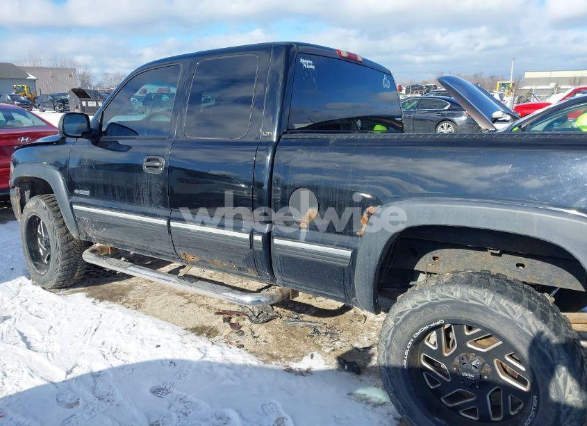 Photo 14 of 2002 Chevrolet Silverado K1500 (VIN 1GCEK19T62Z246942)