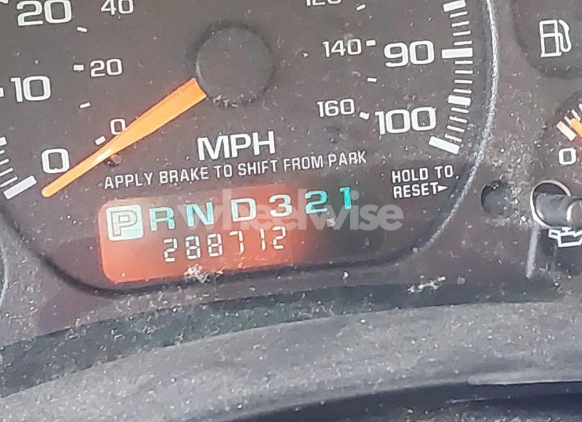 Photo 15 of 2002 Chevrolet Silverado K1500 (VIN 1GCEK19T62Z246942)