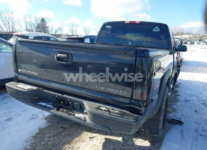 Photo 4 of 2002 Chevrolet Silverado K1500 (VIN 1GCEK19T62Z246942)