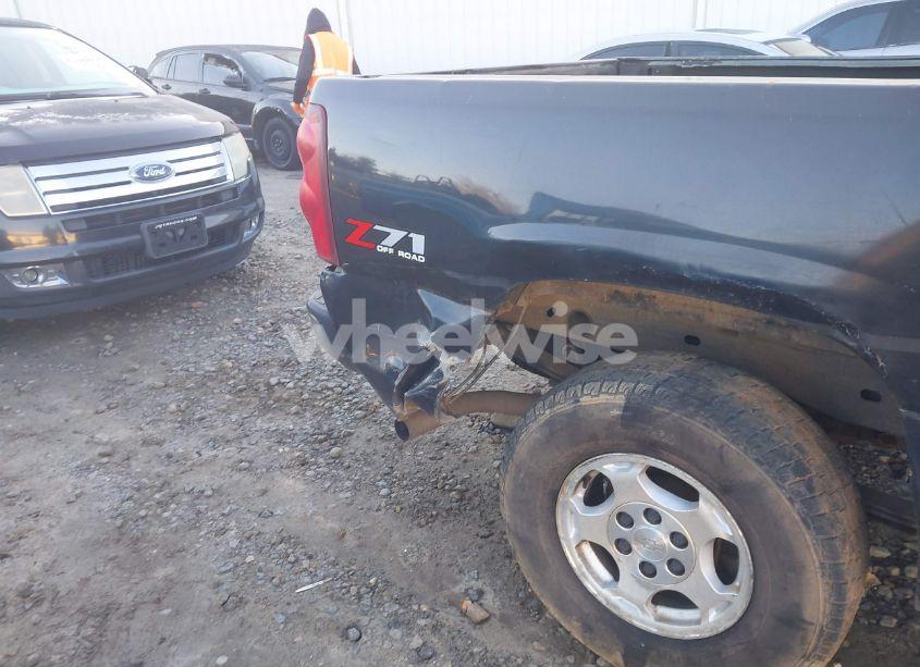 Photo 13 of 2003 Chevrolet Silverado 1500 LS (VIN 1GCEK19T63E257576)