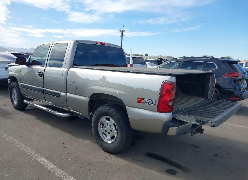 Photo 3 of 2003 Chevrolet Silverado 1500 LT (VIN 1GCEK19T63E323253)