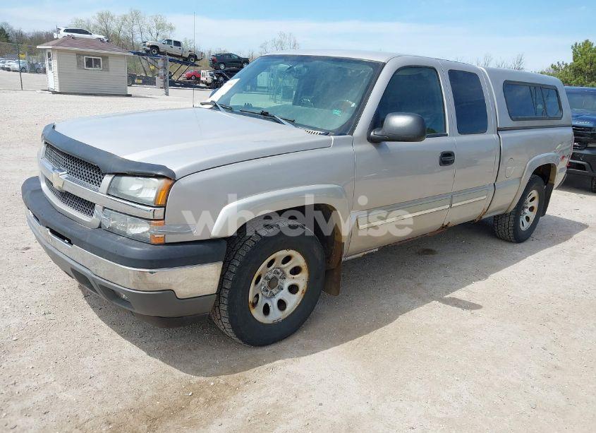 Photo 2 of 2005 Chevrolet Silverado 1500 LS (VIN 1GCEK19T65Z194720)