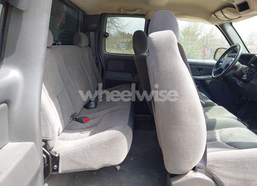 Photo 8 of 2005 Chevrolet Silverado 1500 LS (VIN 1GCEK19T65Z194720)