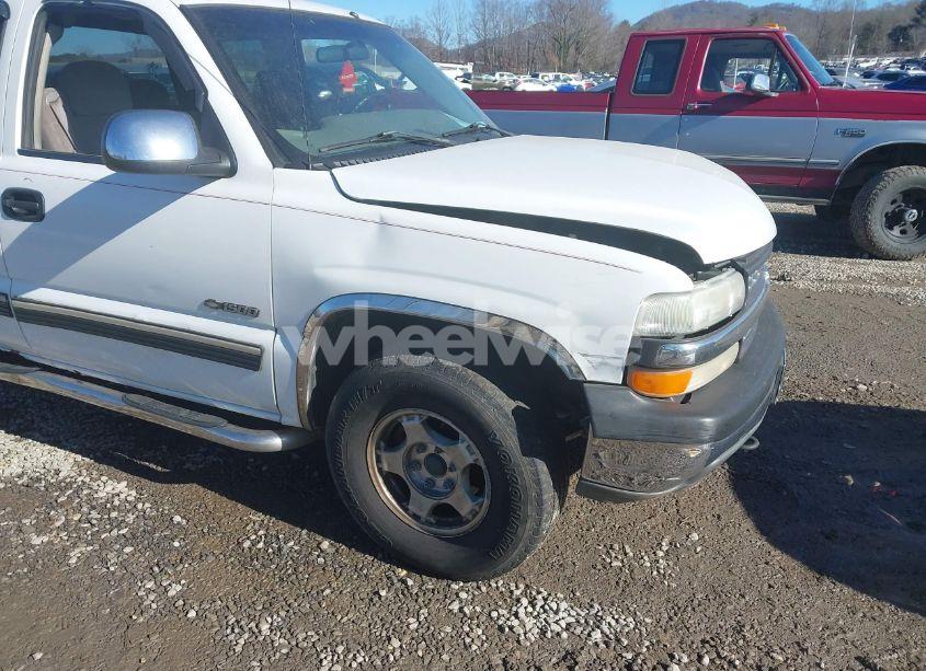 Photo 11 of 2000 Chevrolet Silverado 1500 LS (VIN 1GCEK19T6YE223080)
